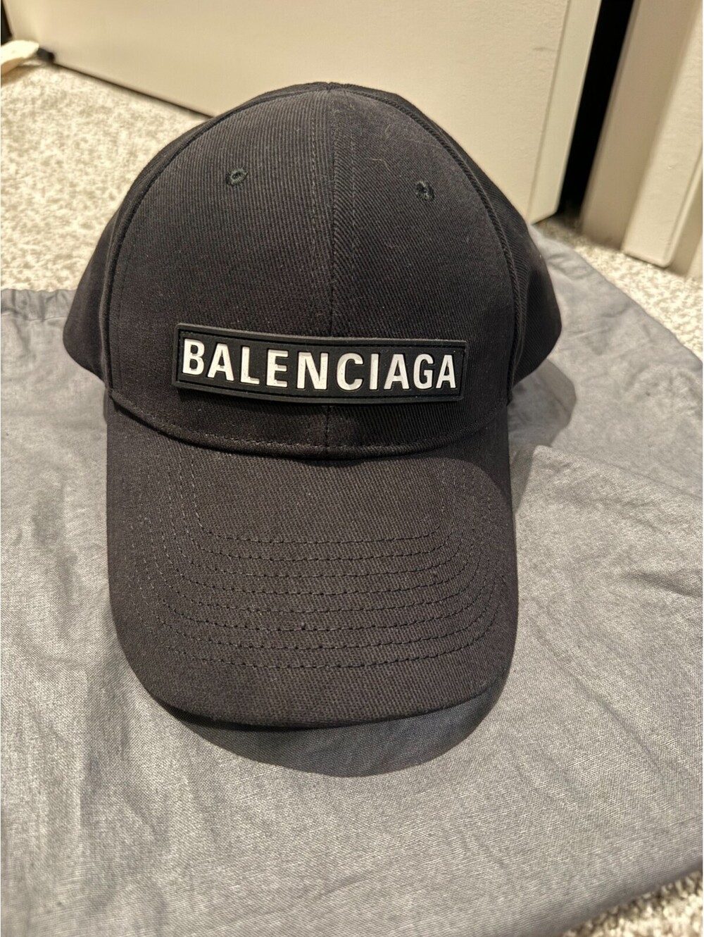 Balenciaga Men's Patch Cap in Black